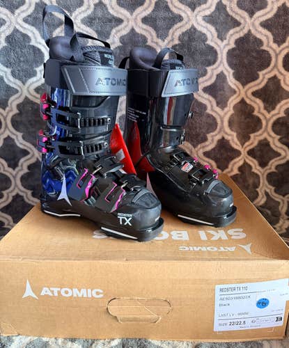 Brand New! 2027 Atomic Redster TX 110 Ski Boots Size 22.5 Flex-110