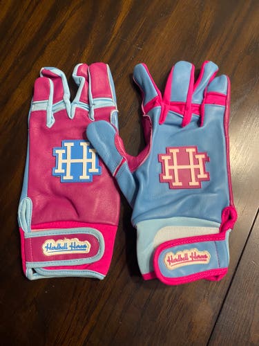 Medium Batting Gloves (New)