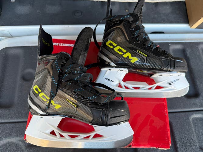 CCM Tacks XF Pro Hockey Skates Regular Width 13 (Used)