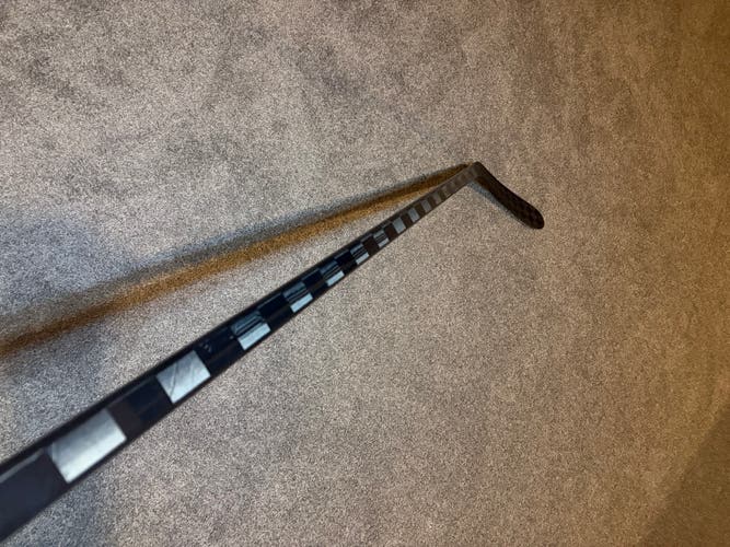 BLACKOUT FT8 hockey stick p92 65 flex righty