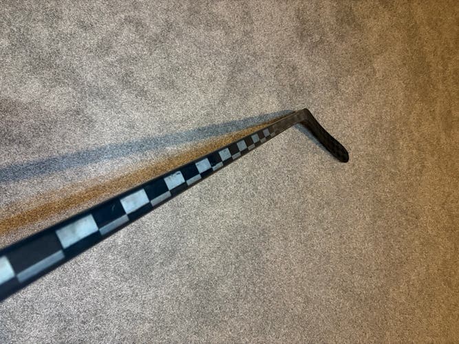 BLACKOUT FT8 hockey stick p92 70 flex righty