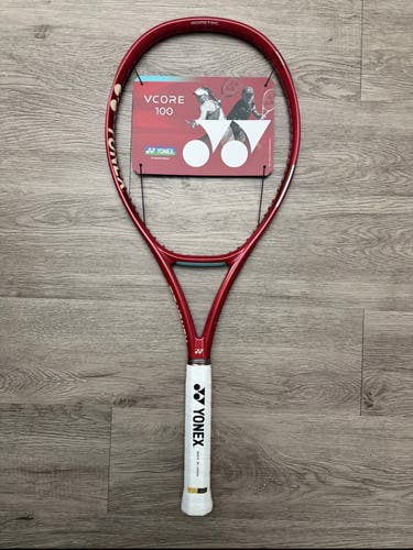 Yonex Vcore 100 | Gripsize 4 3/8 | NWT