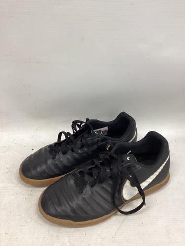 Used Nike Soccer Indoor Shoes Black Junior 04.5 11851-S000053708