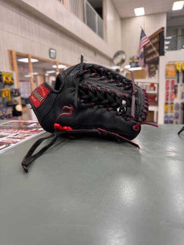 *Super Rare* Nokona AMG 1200 “Black Shadow” RH Infield Baseball Glove 11.5" (Used)