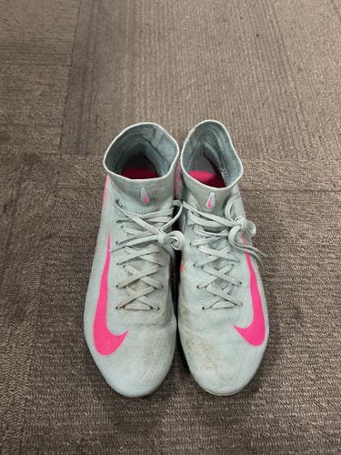 Used Nike Soccer Cleats Grey Senior 6.5 11614-S000245654