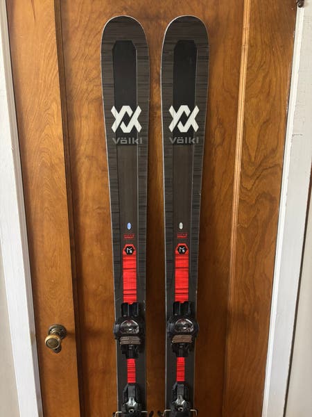 Volkl M5 Mantra 184cm with Adjustable Tyrolia Attack 11 Bindings