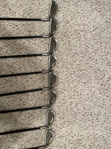 Ping I3 Black Dot Men’s Right Handed Iron Set Regular Flex Graphite Shaft (8 Clubs) #4 - #9, PW, GW