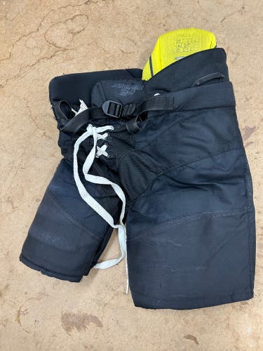 Junior Small Bauer Supreme 2S Hockey Pants (Used)