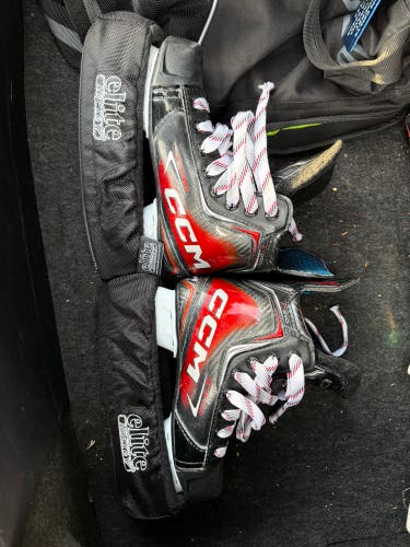 2025 CCM JetSpeed FT890 Hockey Skates 13.5 (Used)