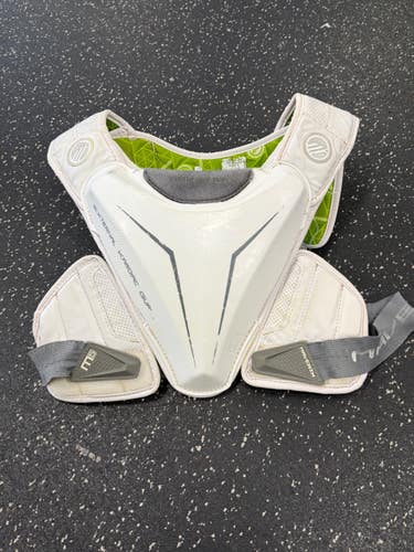 Used Maverik M5 Lacrosse Shoulder Pads White LG 11849-S000045099