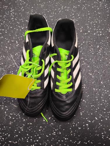 Used Adidas Soccer Cleats Black Junior 05.5 11849-S000045079