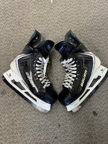 LIKE NEW Bauer Vapor Flylite Hockey Skates 8 (Used) Fit 2