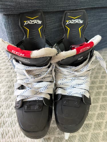 2020 CCM Super Tacks AS3 Pro Hockey Skates Size 3.5 (Used)