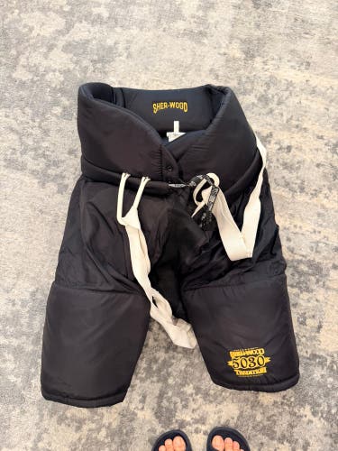 Vintage Men's Senior XXL Sher-Wood 5030 Hockey Pants (Used)