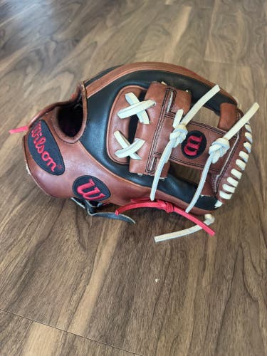 Wilson A2K DP15 RHT Infield Baseball Glove 11.5" (Used)