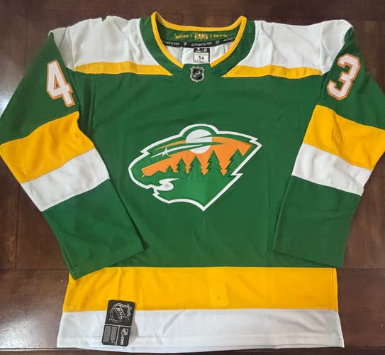 Minnesota Wild Quinn Hughes Green Jersey Adult XL NWT