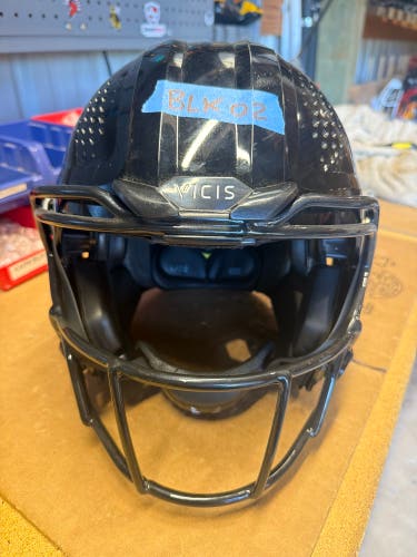 USED VICIS02 ADULT FOOTBALL HELMET -MEDIUM- BLACK