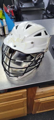 Used Cascade CPV R M/L Lacrosse Helmet White M/L 11497-S000162296