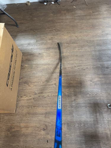 Senior CCM JetSpeed FT8 Pro Right Handed Hockey Stick P28+1/4 65 Flex (New)
