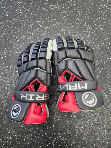Used Maverik Max UMD Lacrosse Gloves Mens Black 13" 11849-S000045103