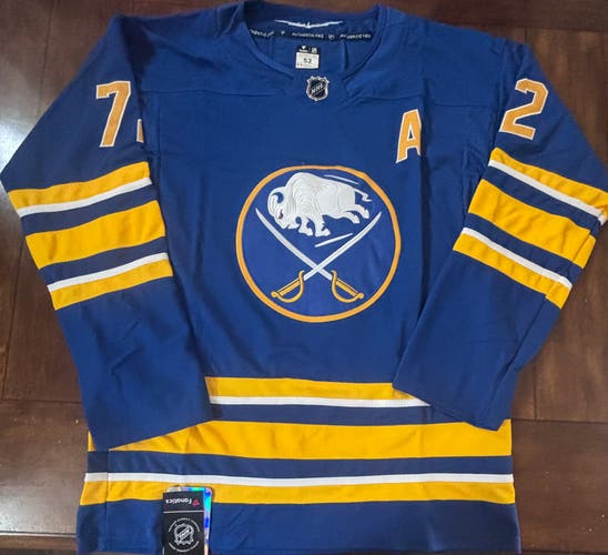 Buffalo Sabres Tage Thompson Home Jersey Adult Large (52) NWT
