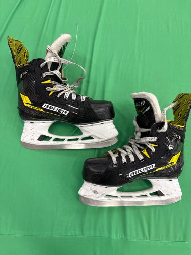 Bauer Supreme M4 Hockey Skates Regular Width Size 3