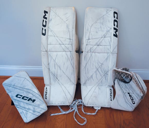 CCM EFlex 6 Pro Senior Goalie Set – 34+2 Pads, Glove & Blocker – White (Used)