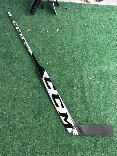 Senior CCM Extreme Flex 5.5 Goalie Stick Regular 26" Paddle (Used)