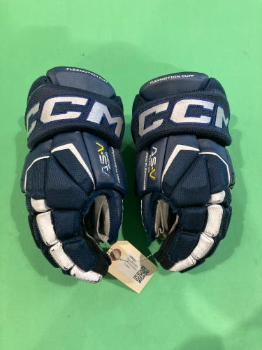 Blue Junior CCM Tacks AS-V Pro Gloves 11" (Used)