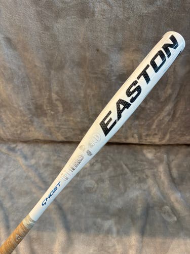 White Easton Ghost Alloy Bat (-11) Alloy 18 oz 29" (Used)