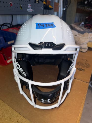 USED VICIS02 ADULT FOOTBALL HELMET - MEDIUM - METALLIC WHITE