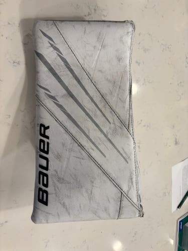 Intermediate Bauer Vapor 3X Regular Goalie Blocker