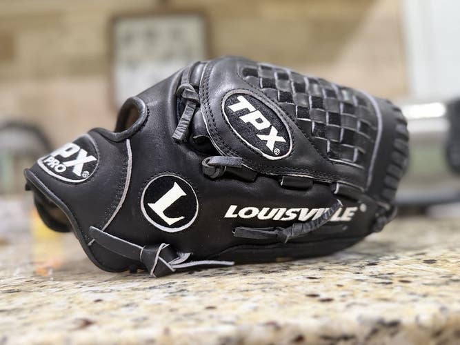 NWOT VINTAGE LOUISVILLE SLUGGER TPX PRO HORWEEN PRO2CB 12 RHT BASEBALL GLOVE