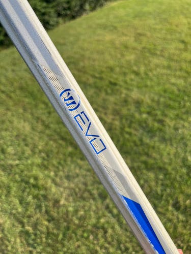 Warrior Evo Diamond Lacrosse Shaft