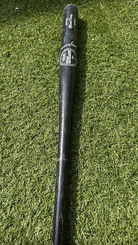 Wilson A9430 Bat (-6) 28 oz 34" (Used)
