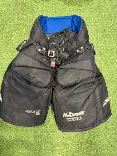 Junior Small Mckenney Pro Spec 370 Hockey Goalie Pants (Used)