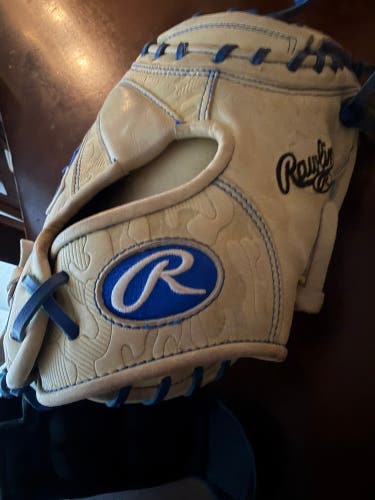 Rawlings Heart of the hide RH Catcher's Glove 32.5" (Used)