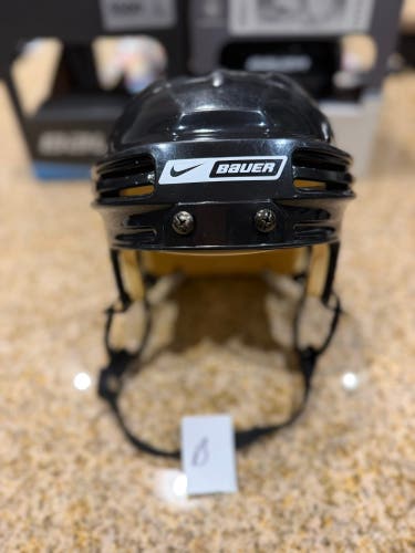 Bauer Nike 4500 Helmet (Used)size medium