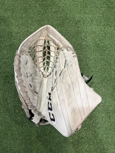 CCM Extreme Flex 5.5 Goalie Glove Full Right | Youth
