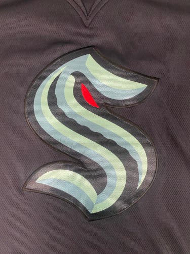 Seattle Kraken Large Women's Jersey (New)