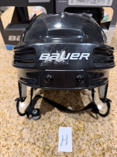 Large Bauer 3500/ 4500 Helmet (Used)