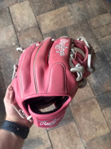 2025 Rawlings Gold Glove Elite 11.5” Right Hand Throw