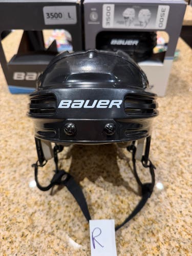Small Bauer 3500/4500 Helmet (Used)