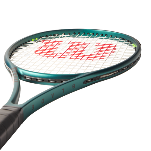 Wilson Blade 98 (18x20) V9 Tennis Racket - NEW (4 1/2)