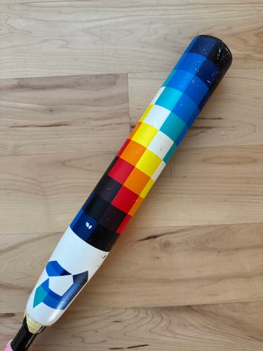 2023 DeMarini Prism Bat 28/17 (-11) Fastpitch Softball Bat