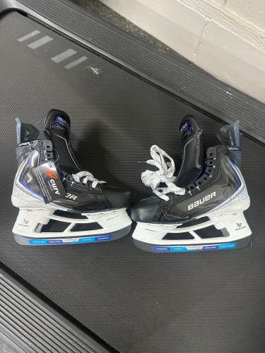 2025 Bauer Vapor Flylite Hockey Skates Regular Width Size 4.5 (New)