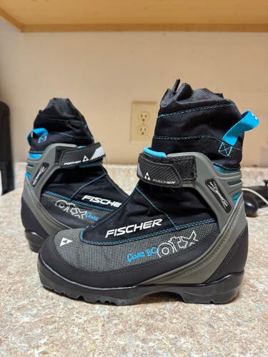 Fischer five BC OTX EU 38 Classic Size 6.0 Cross Country Ski Boots nnn bc back country