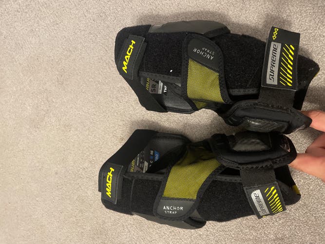 Senior Medium Bauer Supreme Mach Elbow Pads (Used)