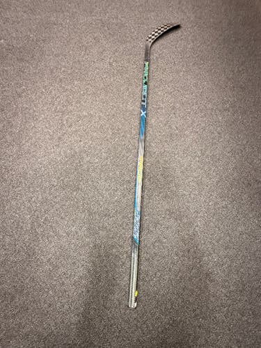 Junior True Project X Right Handed Hockey Stick T92.5 50 Flex (New)