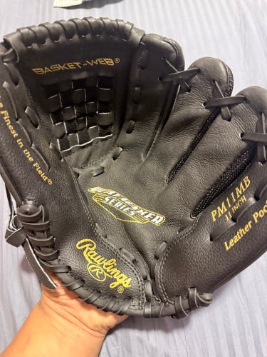 Used - But Looks and feels NEW Rawlings Playmaker Series Leather Pocket PM11MB 11" Baseball Glove RH